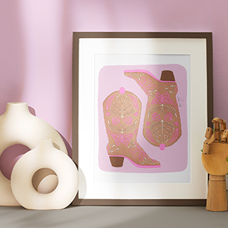 Art Lovers & Decorators: Discover unique art prints to elevate your space with Fy!